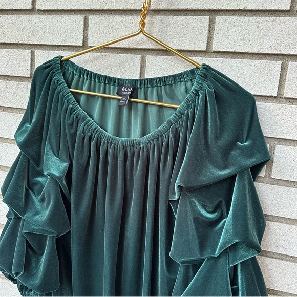 MSK 1X Emerald Velvet Off Shoulder Lantern Sleeve Top Holiday Glam Romantic - Picture 3 of 11